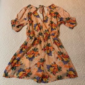 🌸 Peach Floral Romper! ✨